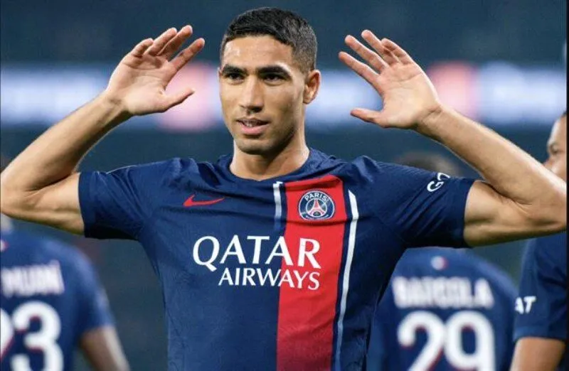 Achraf Hakimi là RB “cứng" của PSG Achraf Hakimi là RB “cứng" của PSG